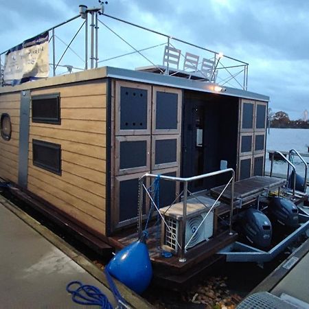 Houseboat Water King Apartament Plywajacy Dom Na Wodzie, 7 Os Вроцлав Экстерьер фото